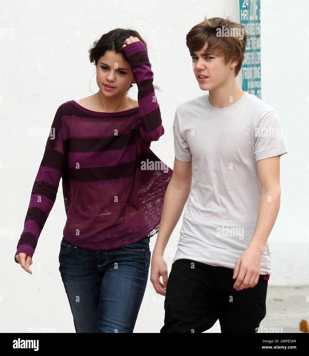 Justin Bieber Touching Selena Gomez But