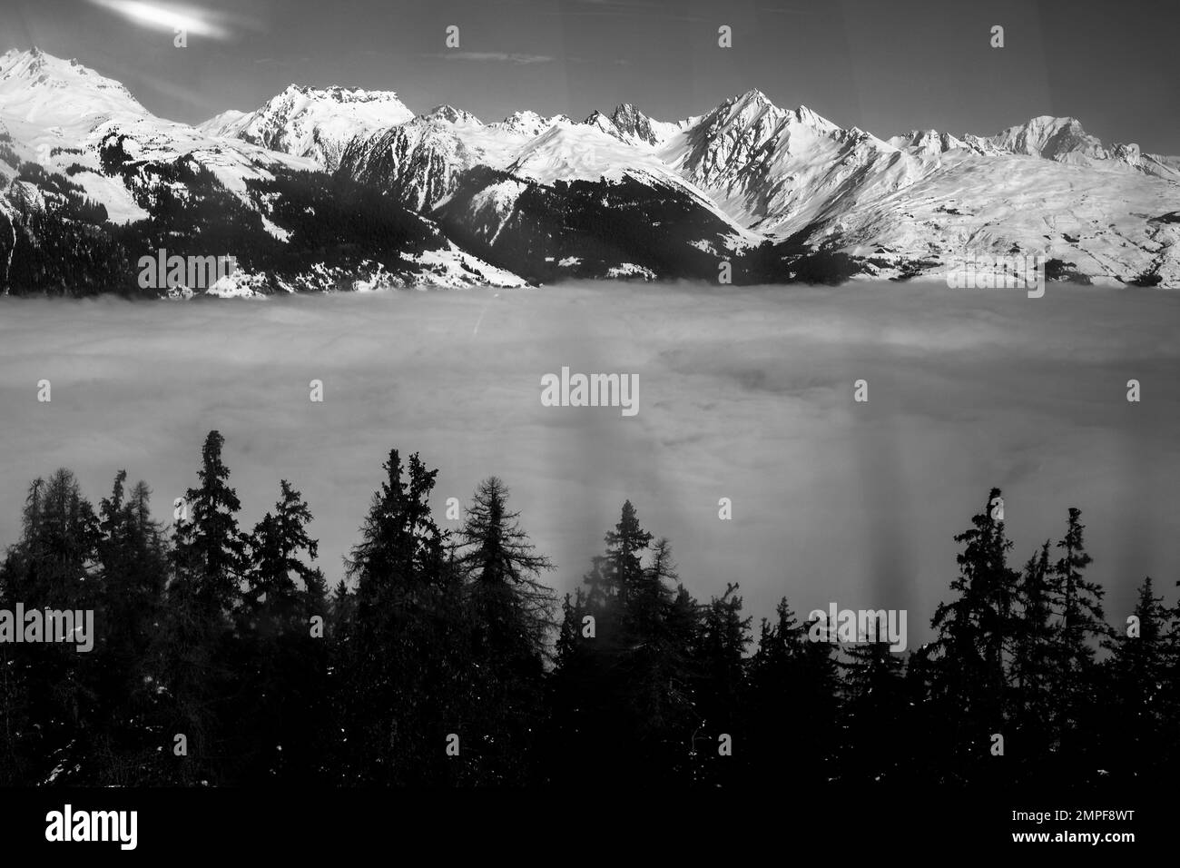 Michael Bunel / Le Pictorium -  Skiing in the Alps -  5/1/2016  -  Savoie / France / La plagne  -  ski holiday illustration. 23 January 2023. La plagn Stock Photo
