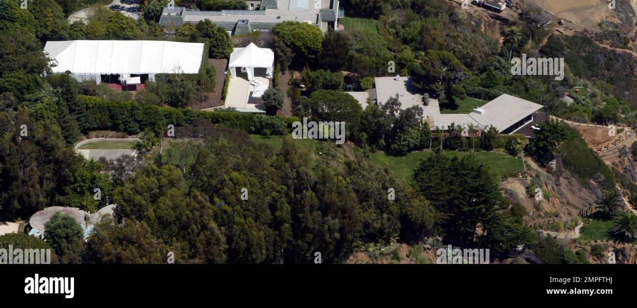 Exclusive!! Brad Pitt's Malibu mansion in California complete with sun