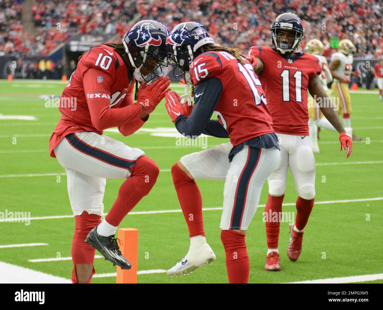 Houston Texans wide receiver DeAndre Hopkins (10) celebrates his ...