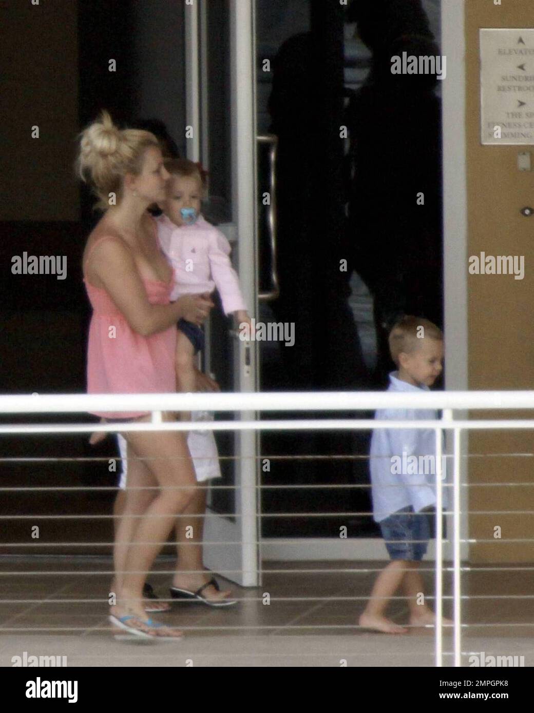 Britney Spears spends time with her sons Jayden James and Sean Preston at her posh hotel. Britney's sister Jamie Lynn Spears also spent time at the hotel today, along with Britney's dad Jamie, who enjoyed the view from his balcony while making a call. Miami, FL.  9/2/09. Stock Photo