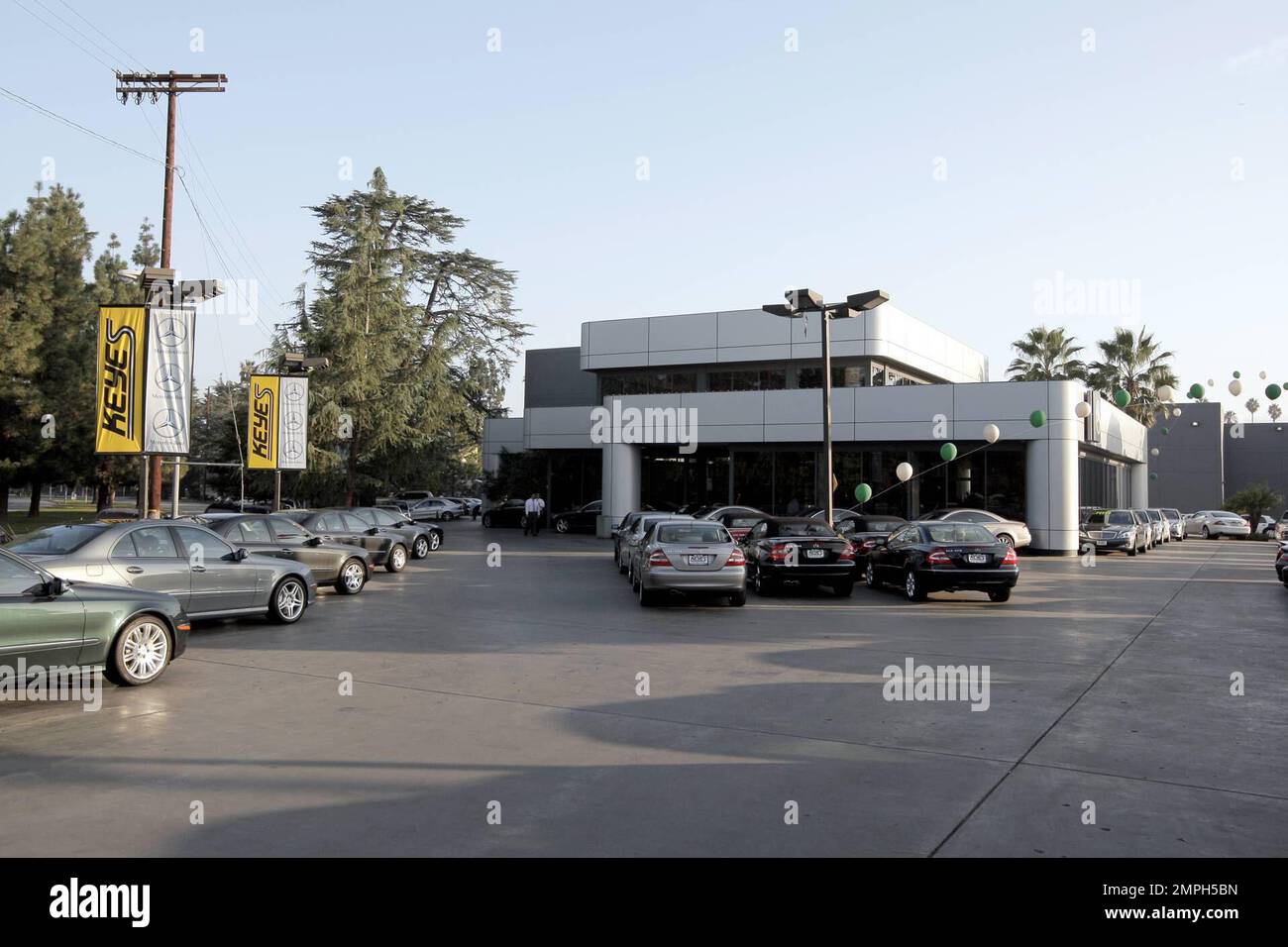 Mercedes benz car keys hi-res stock photography and images - Alamy