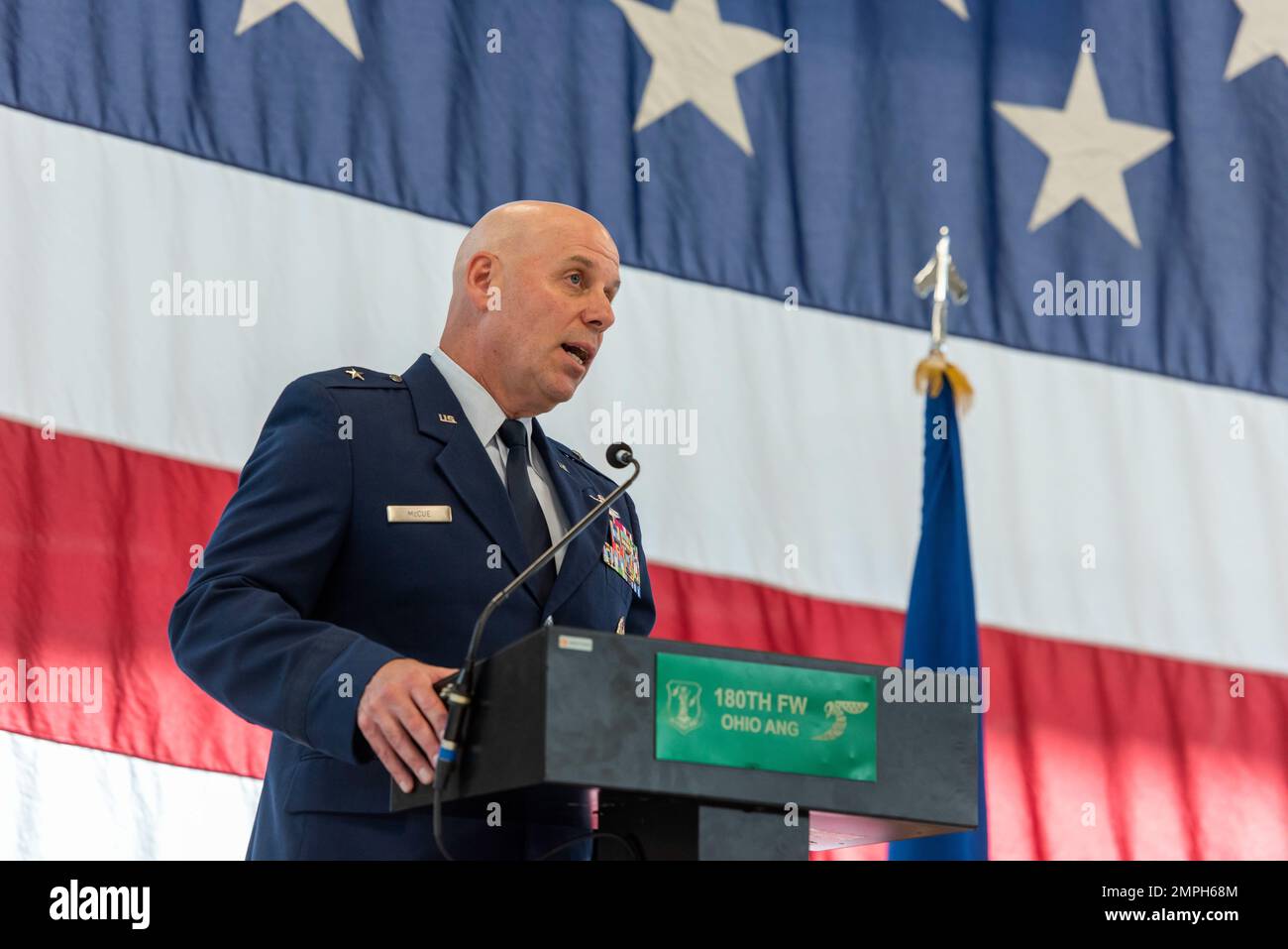 U.S. Air Force Brig. Gen. Gary McCue, Deputy Assistant Adjutant General for Air, Ohio National Guard,, gives remarks during a Change of Command ceremony at the Ohio National Guard’s 180th Fighter Wing in Swanton, Ohio, Oct. 15, 2022. During the ceremony, outgoing 180FW commander, U.S. Air Force Col. Michael DiDio, relinquished command to Col. Chad Holesko. Stock Photo