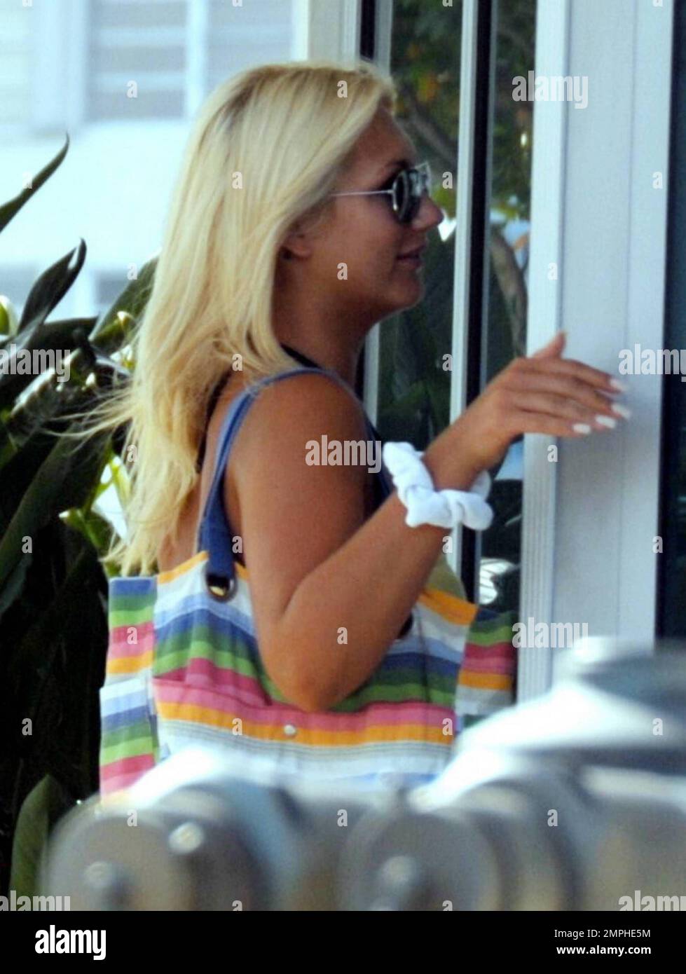 EXCLUSIVE!! A day after spending Mother's Day with her dad, Hulk Hogan