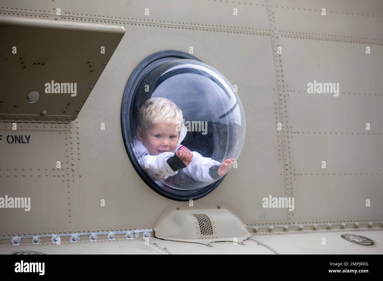 Family members of Paratroopers assigned to the Combat Aviation Brigade