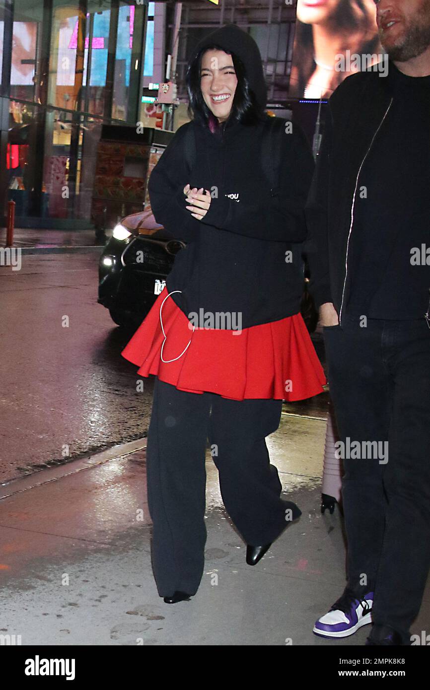 Charli D'Amelio outside of ‘CBS This Morning’ -PICTURED: Charli D