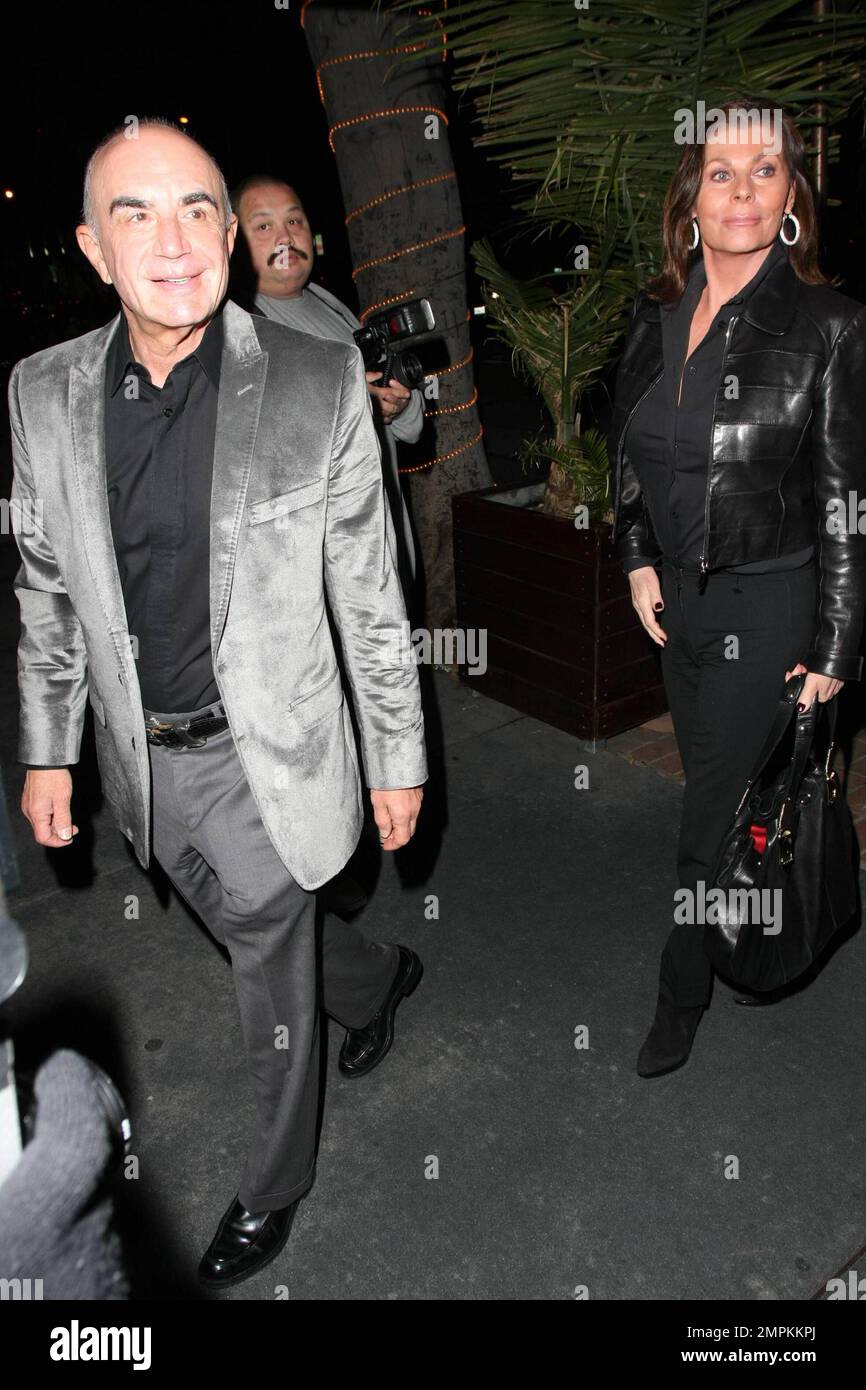 Attorney Robert Shapiro and wife Linell pose outside of Madeo restaurant. Los Angeles, CA. 2/10/10. Stock Photo