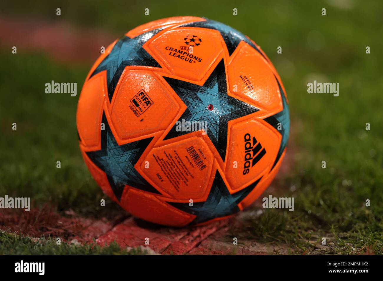 Adidas football women hi-res stock photography and images - Alamy