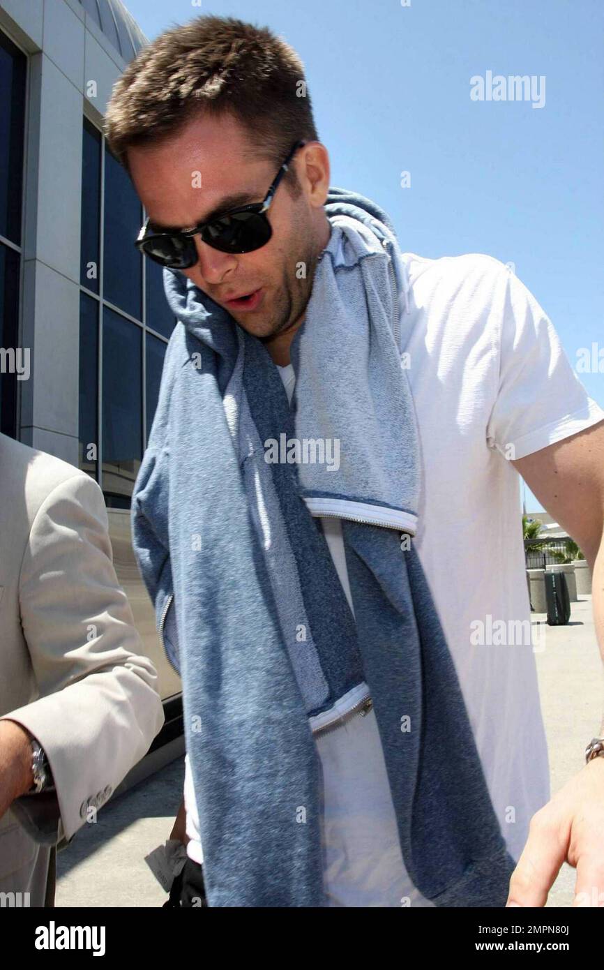 Actor Chris Pine was seen arriving at LAX this morning and going through  security before boarding a flight. The 28 year old Pine plays the young Captain  James T. Kirk in the, image size:866x1390