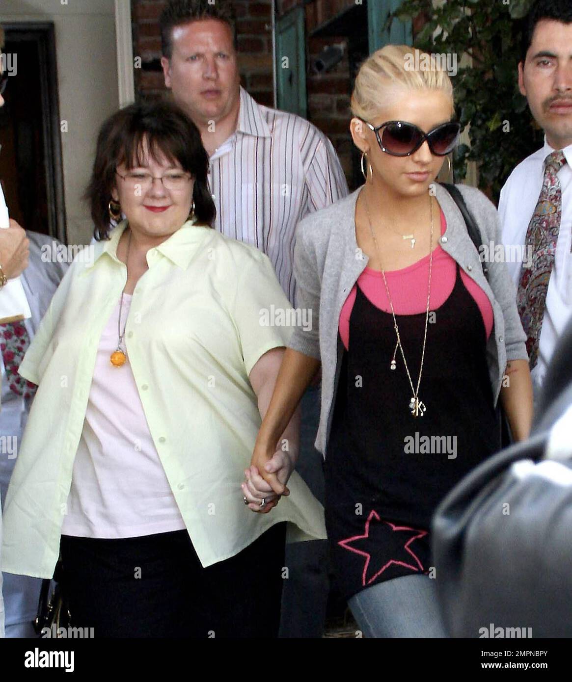 Christina Aguilera takes her mom, Shelly Kearns, to the Ivy in Los
