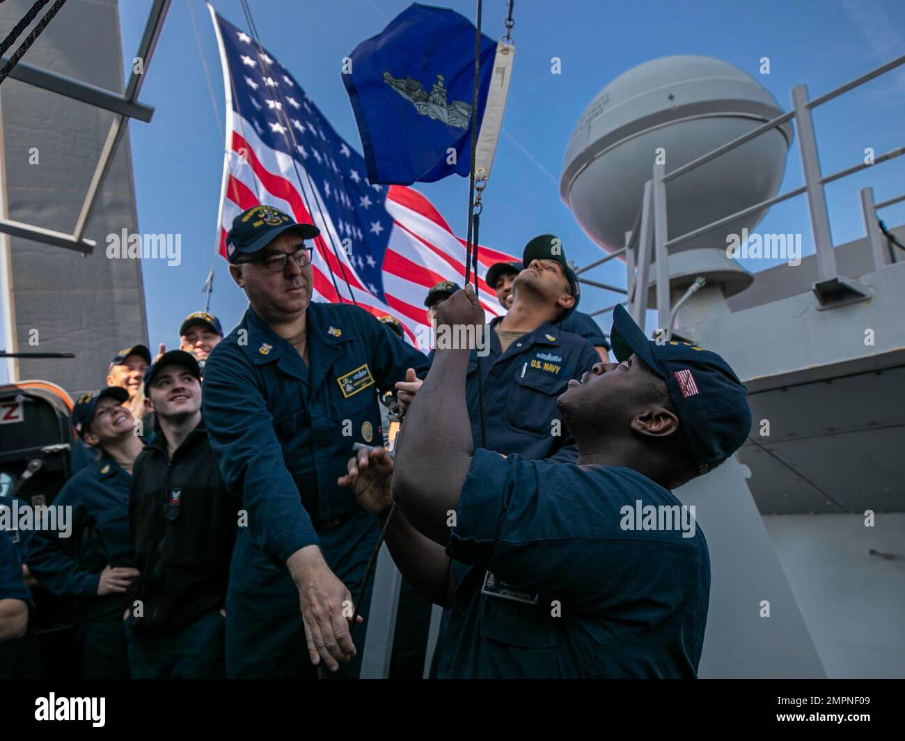 221107-N-UL352-1033 ARABIAN GULF (Nov. 7, 2022) Cryptologic Technician ...
