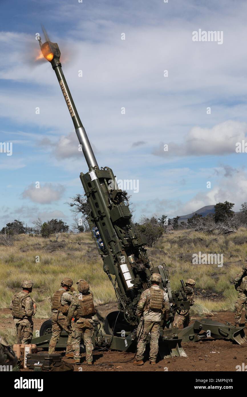 M777 Howitzer from 25th Infantry Division Artillery (DIVARTY), 37