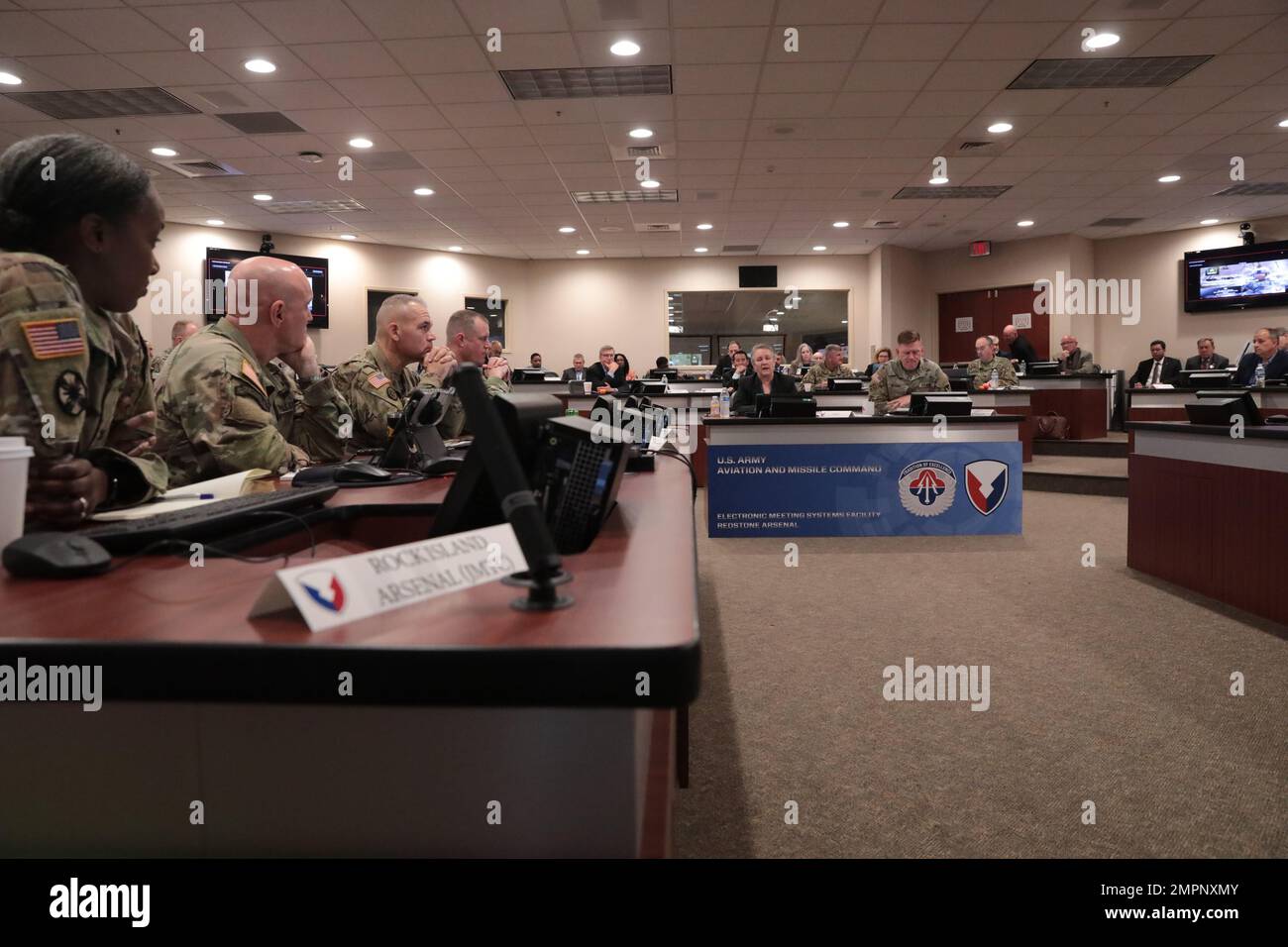 marion-whicker-army-materiel-command-s-executive-deputy-to-the