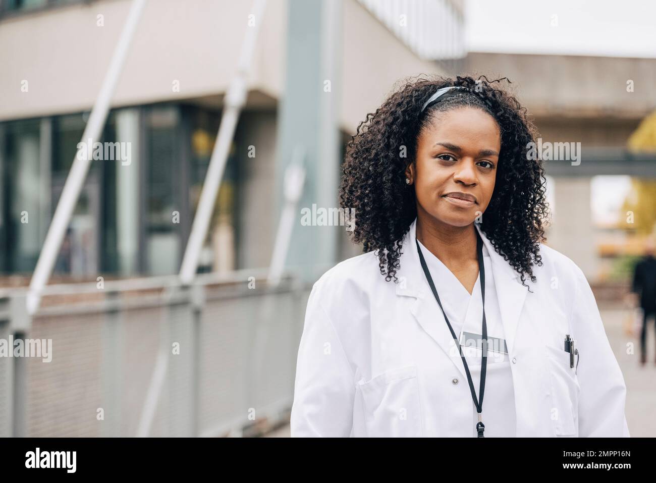 White lab coat hi-res stock photography and images - Alamy