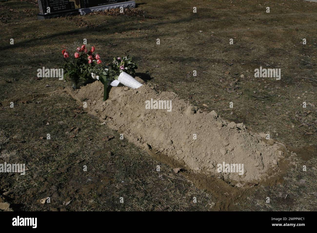 EXCLUSIVE!! Corey Haim's gravesite at Pardes Shalom Cemetery, adorned