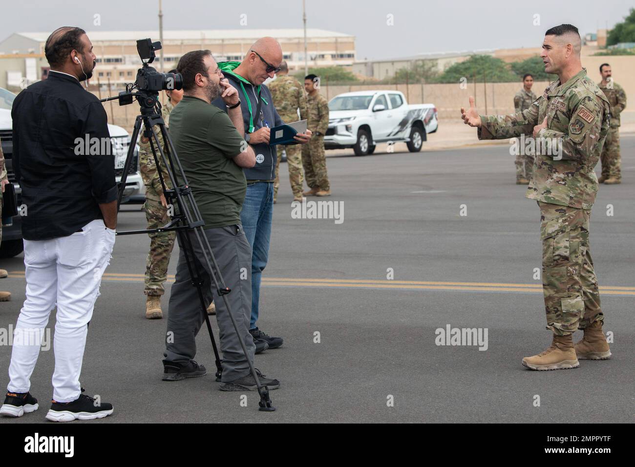 From right u s air force hi-res stock photography and images - Page 5 -  Alamy