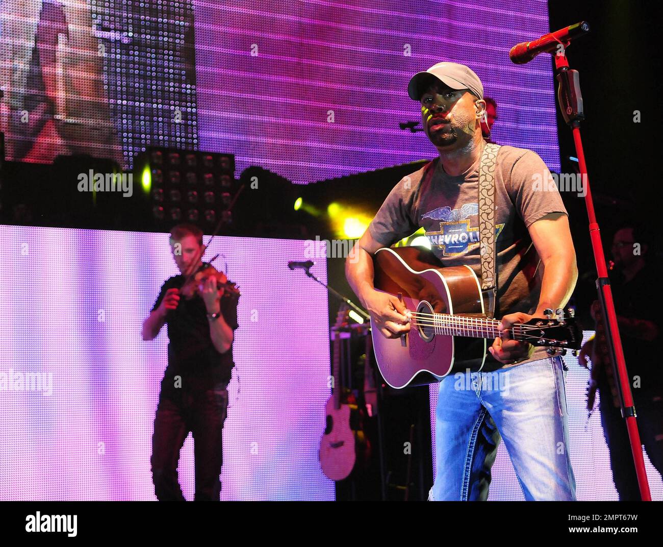 Darius Rucker, formerly from Hootie & the Blowfish, performs at Sunset Cove Amphitheater. Boca Raton, FL. 05/12/11. Stock Photo