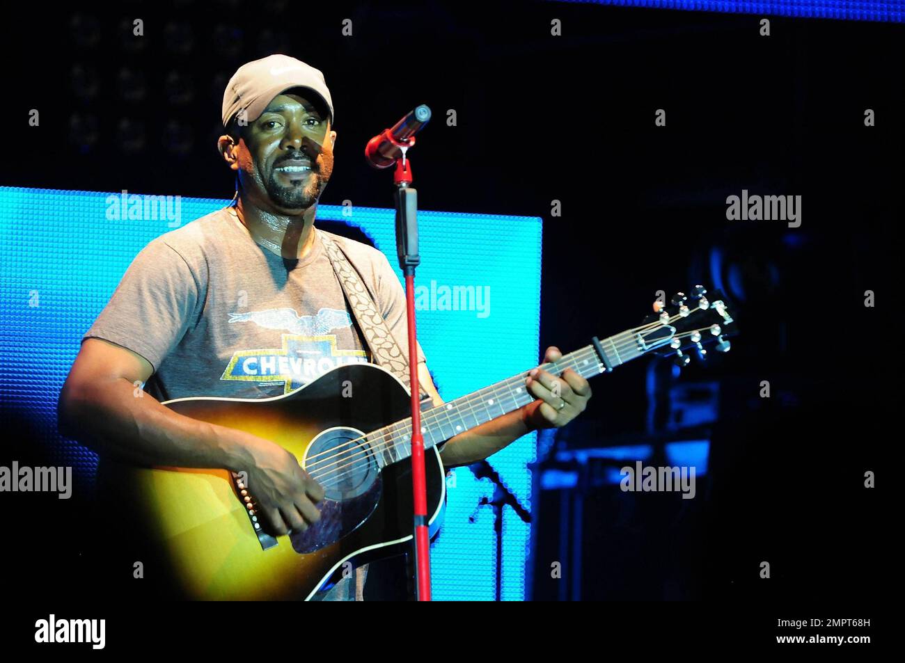 Darius Rucker, formerly from Hootie & the Blowfish, performs at Sunset Cove Amphitheater. Boca Raton, FL. 05/12/11. Stock Photo