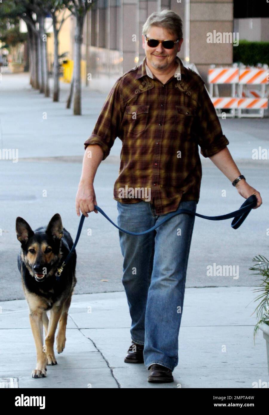 EXCLUSIVE!! Comedic actor, Dave foley, who has 103 acting credits to