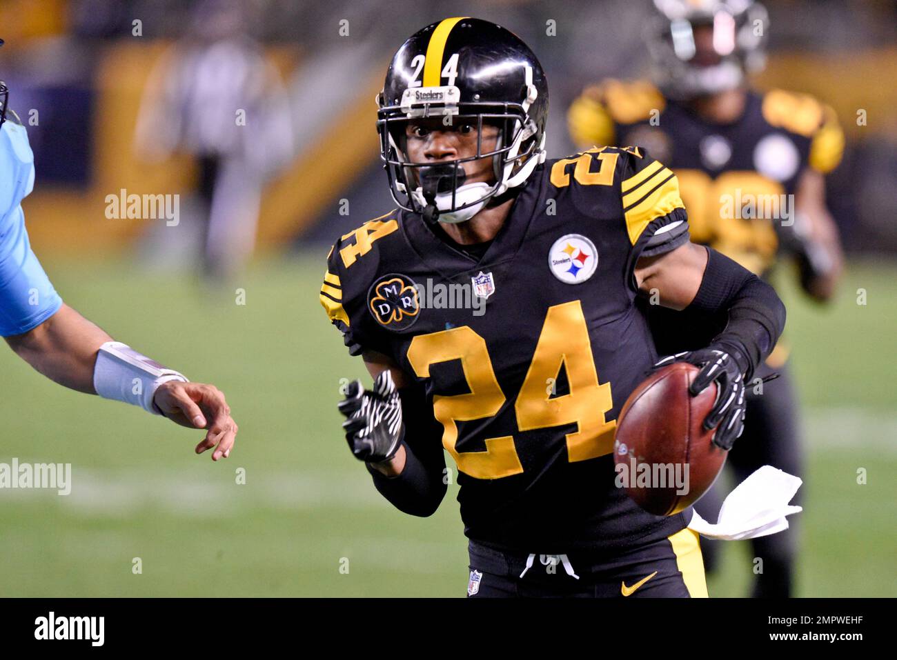 Pittsburgh Steelers defensive back Coty Sensabaugh (24) runs with