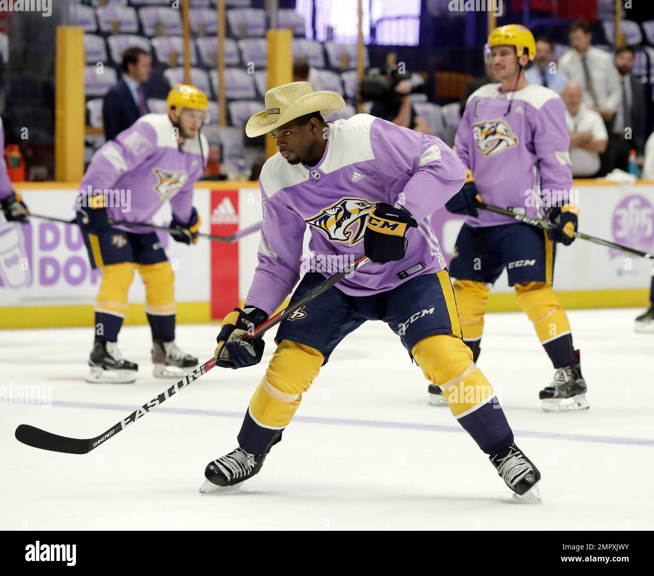 nashville predators hockey fights cancer jersey