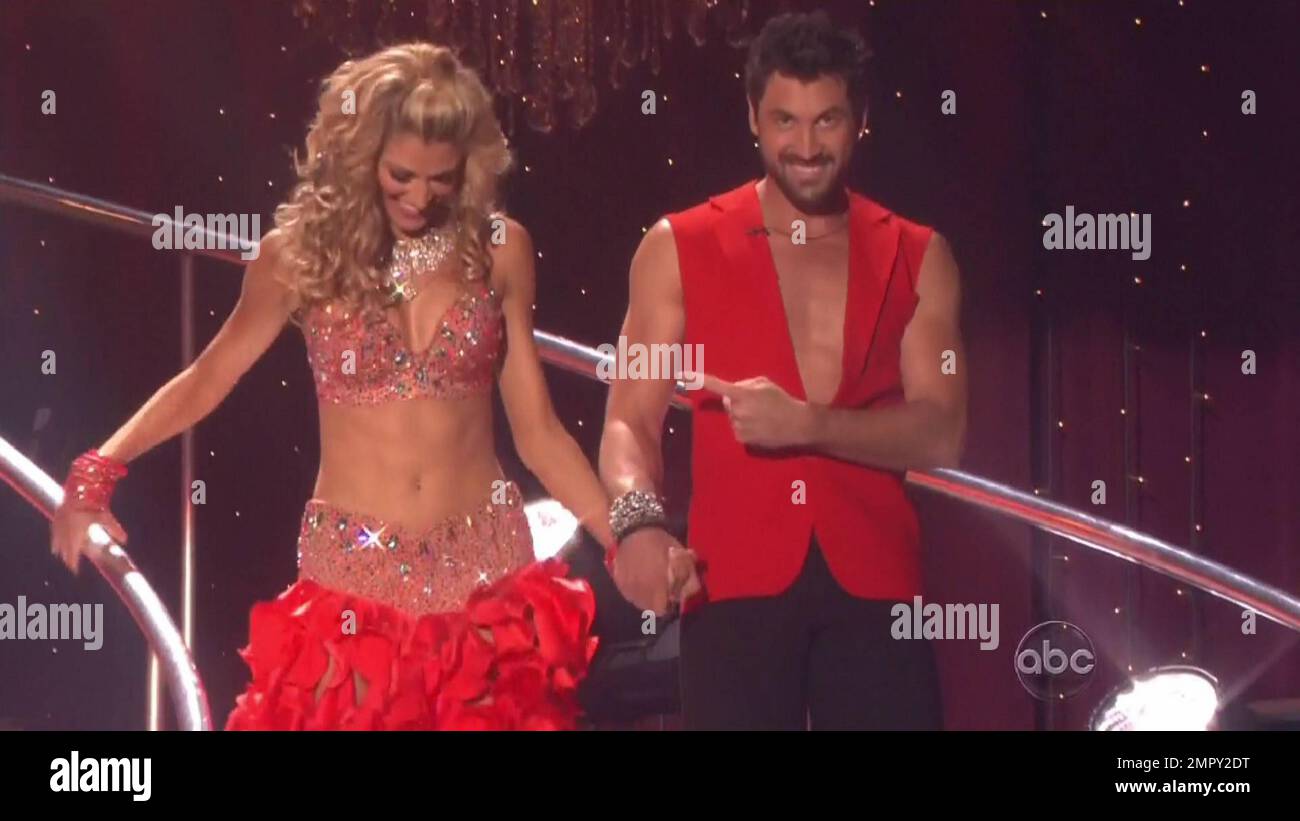 ESPN broadcaster Erin Andrews dances the Samba and a contemporary and  lyrical freestyle live with her partner, Maksim Chmerkovskiy, on the first  day of the finals in the tenth season of \, image size:1300x821