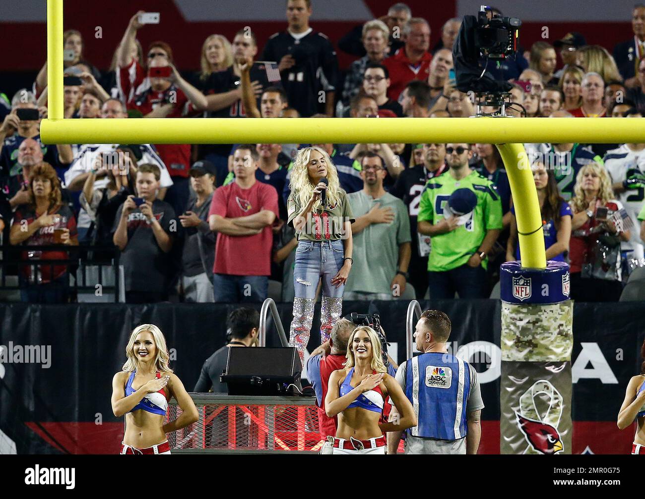 Kristin Chenoweth sings national anthem at Arizona Cardinals