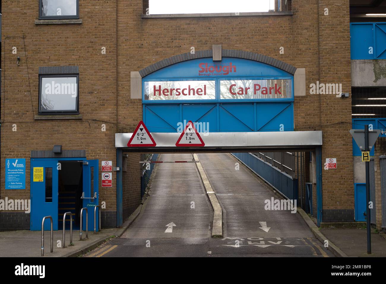 Slough, Berkshire, UK. 31st January, 2023. Slough Borough Council are