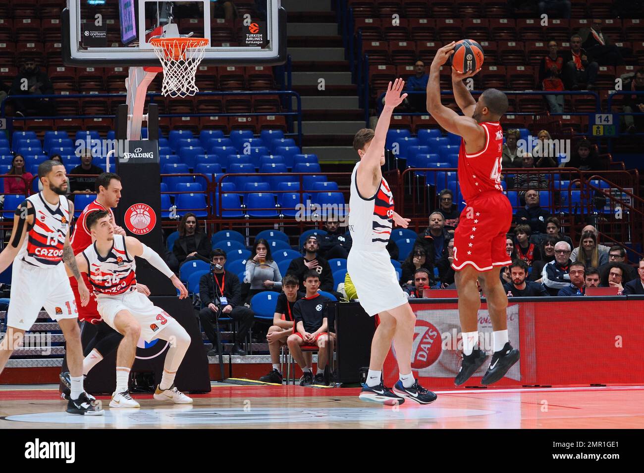 Forum of Assago, Milan, Italy, January 31, 2023, Kyle Hines (EA7 Emporio  Armani Olimpia Milano) during EA7 Emporio Armani Milano vs Cazoo Baskonia -  Basketball Euroleague Championship Stock Photo - Alamy