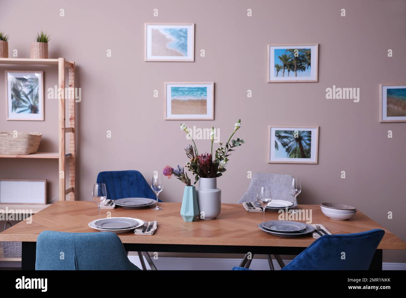 Modern dining room interior with stylish furniture Stock Photo - Alamy