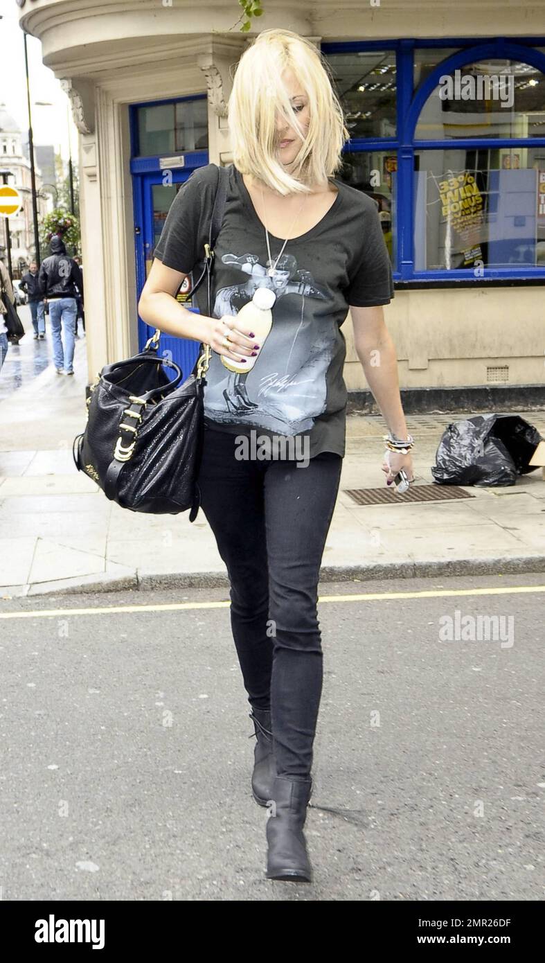 Fearne Cotton sports a punk rock look as she leaves BBC Radio 1. London, UK.  6/23/11 Stock Photo - Alamy