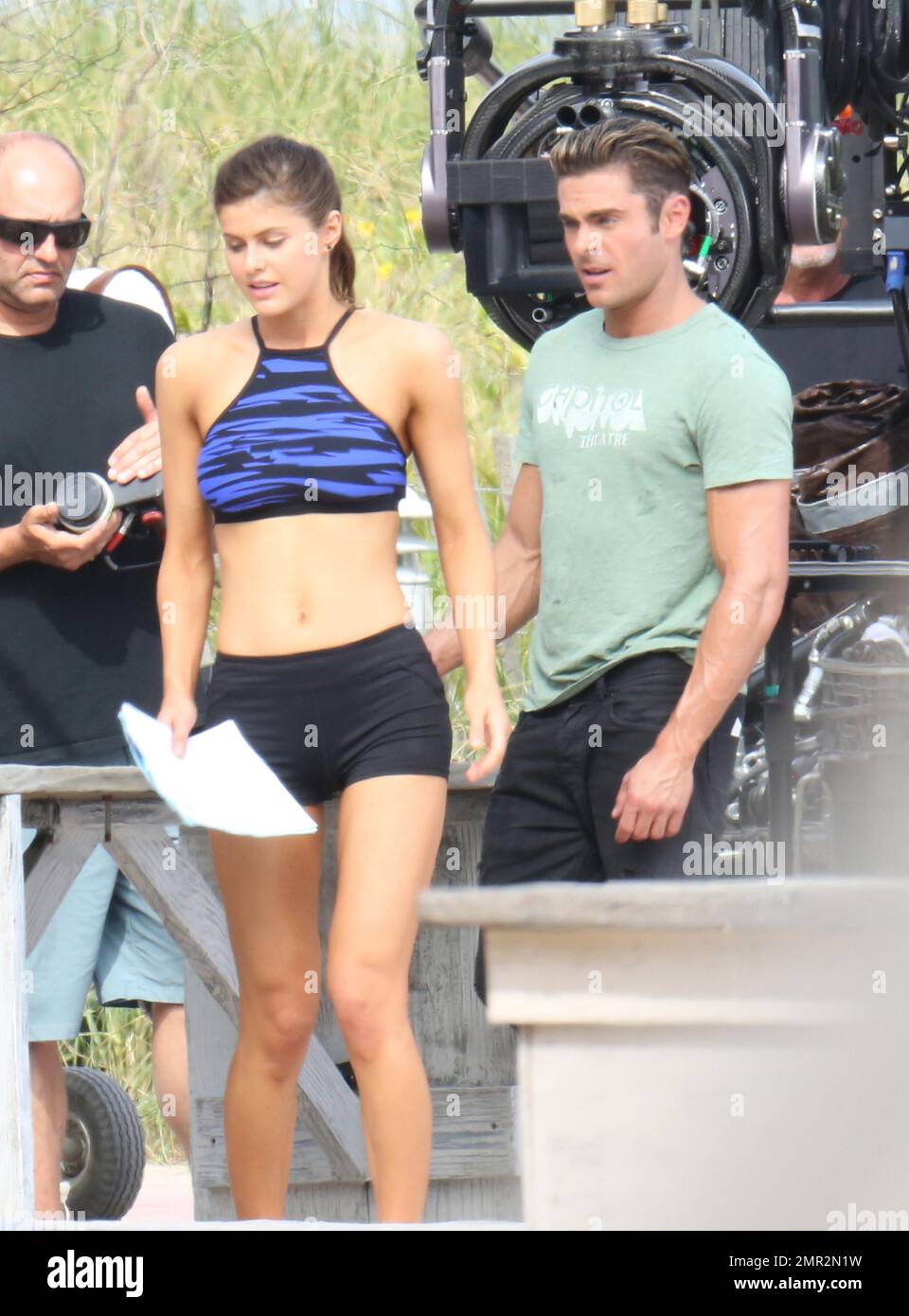 WORLDWIDE - Alexandra Daddario and Zac Efron in costume on the set of the  Baywatch movie being filmed in California. 5th March, 2016 Stock Photo -  Alamy