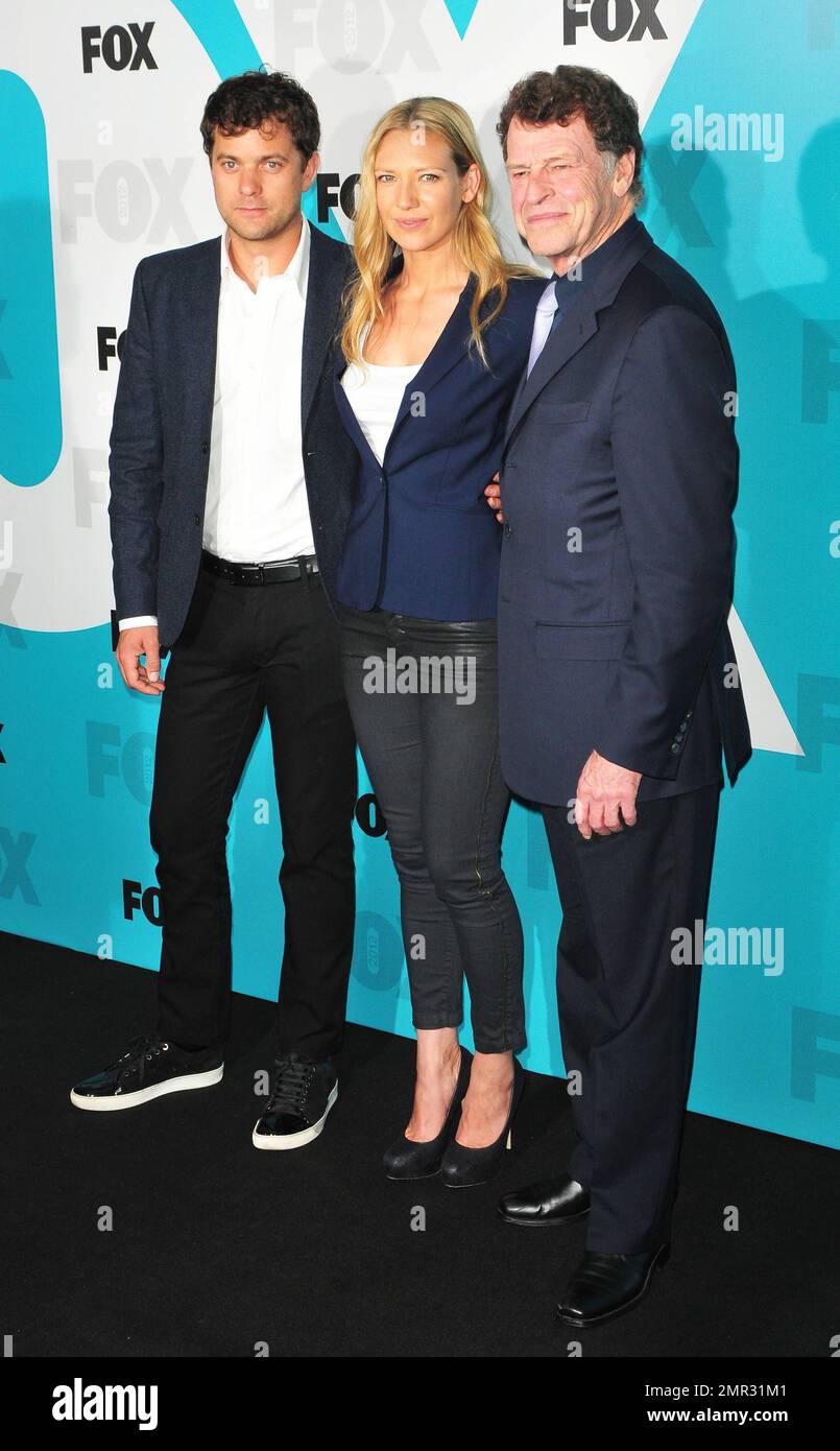 Don'T Miss: Joshua Jackson And Simone Ashley'S Nyc Summer Outing! - uqre5j4