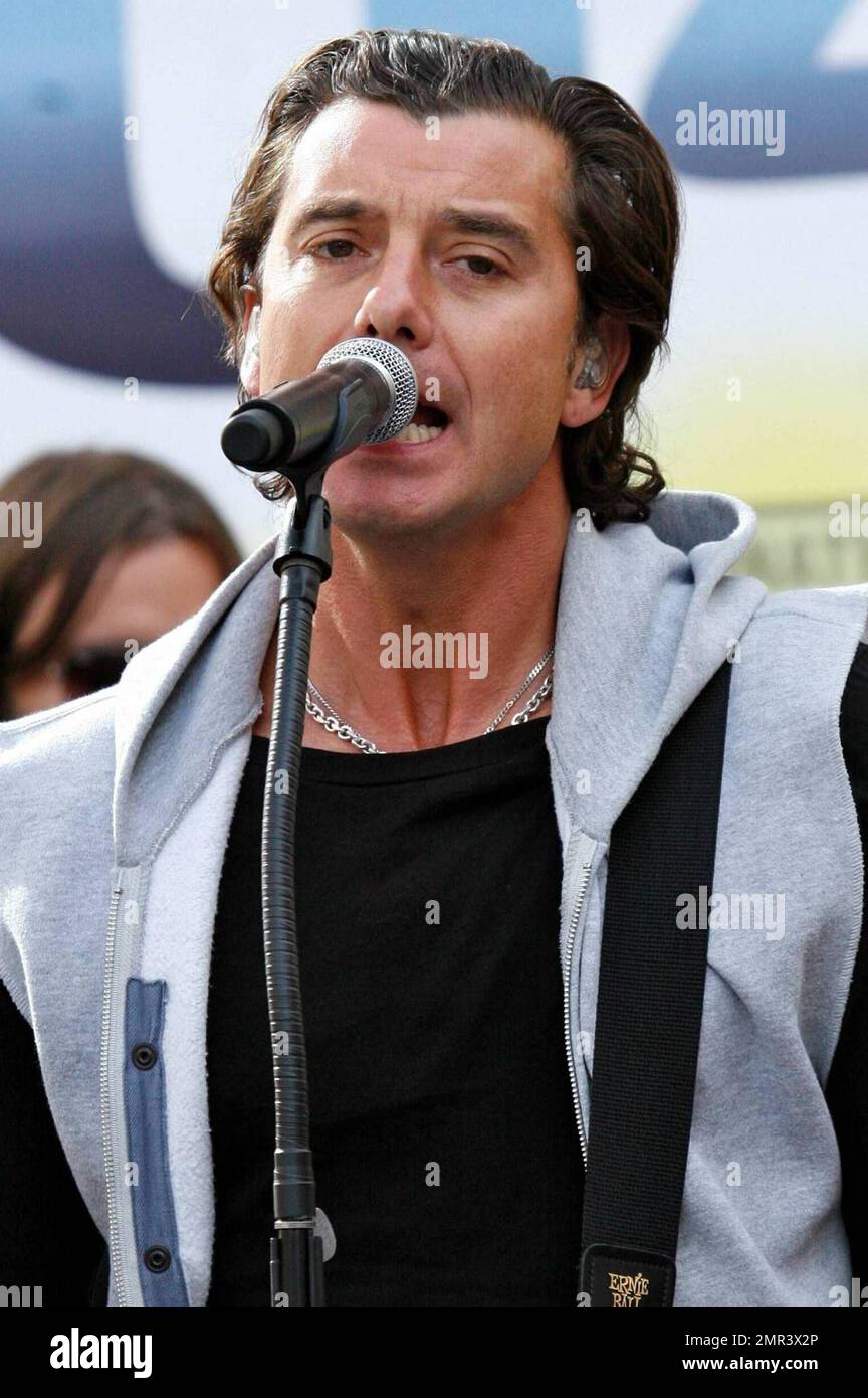 Gavin Rossdale performs at 104.3 MY FM presents the Donate Life Concert