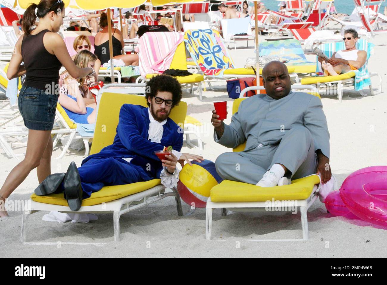 gnarls barkley hit miami beach for a photo shoot the crazy pair posed as austin powers and dr evil while sipping cocktails and playing with beach toys before heading off to play at miamis all day bang festival 111106 2MR4W6B