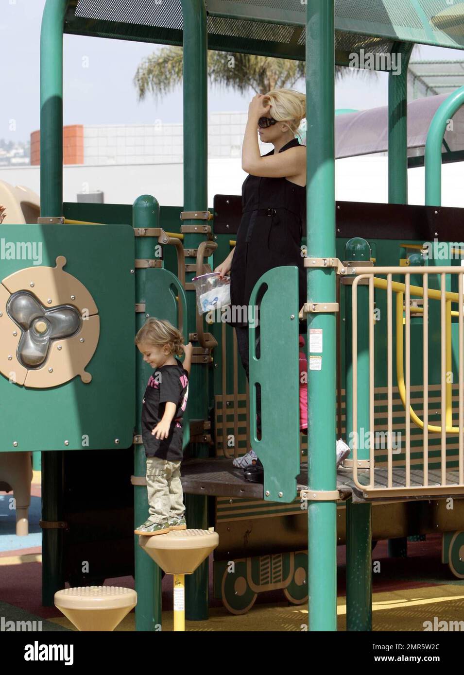 Gwen Stefani and Gavin Rossdale spend a day at a local playground with