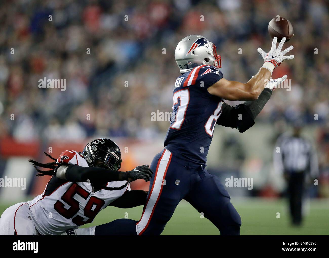 Atlanta Falcons outside linebacker De'Vondre Campbell (59) during the first  half of an NFL football game against the Los Angeles Rams, Sunday, Dec. 11,  2016, in Los Angeles. (AP Photo/Rick Scuteri Stock