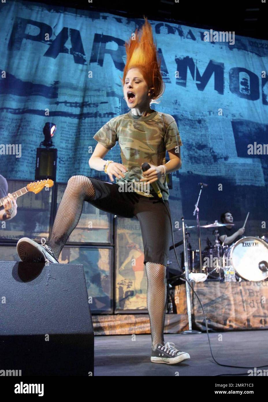 Paramore Lead Singer Hayley Williams Rocks Her Trademark Red Hair Live Paramore Lead Singer Hayley Williams Rocks Her Trademark Red Hair Live