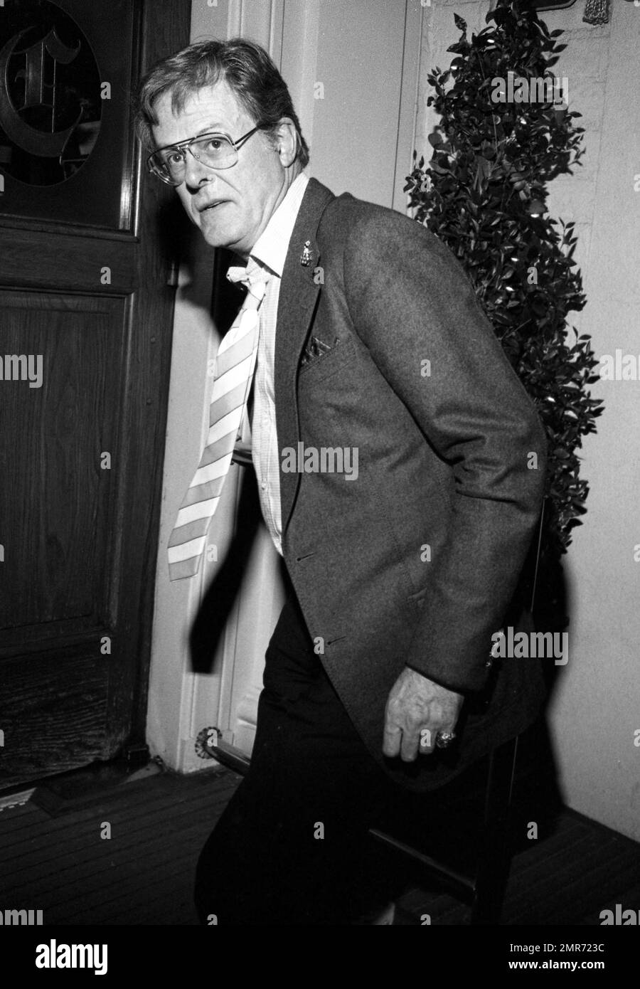 Robert Culp seen at Chasen’s for son’s 24th birthday on April 15, 1982