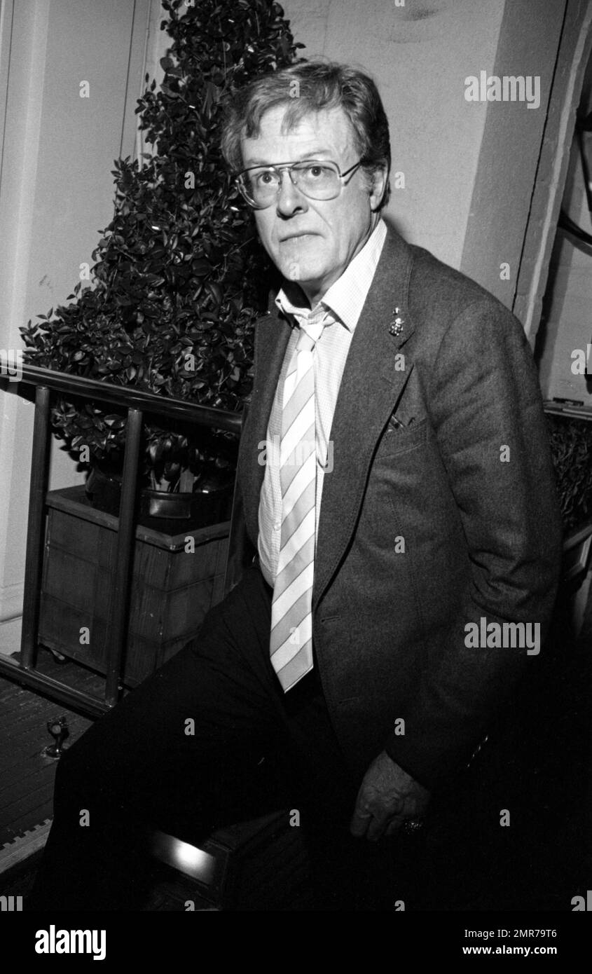 Robert Culp seen at Chasen&rsquo;s for son&rsquo;s 24th birthday on April 15, 1982
