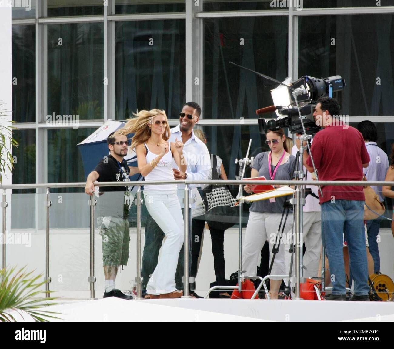 Supermodel Heidi Klum has fun dancing and giving the thumbs up during a ...