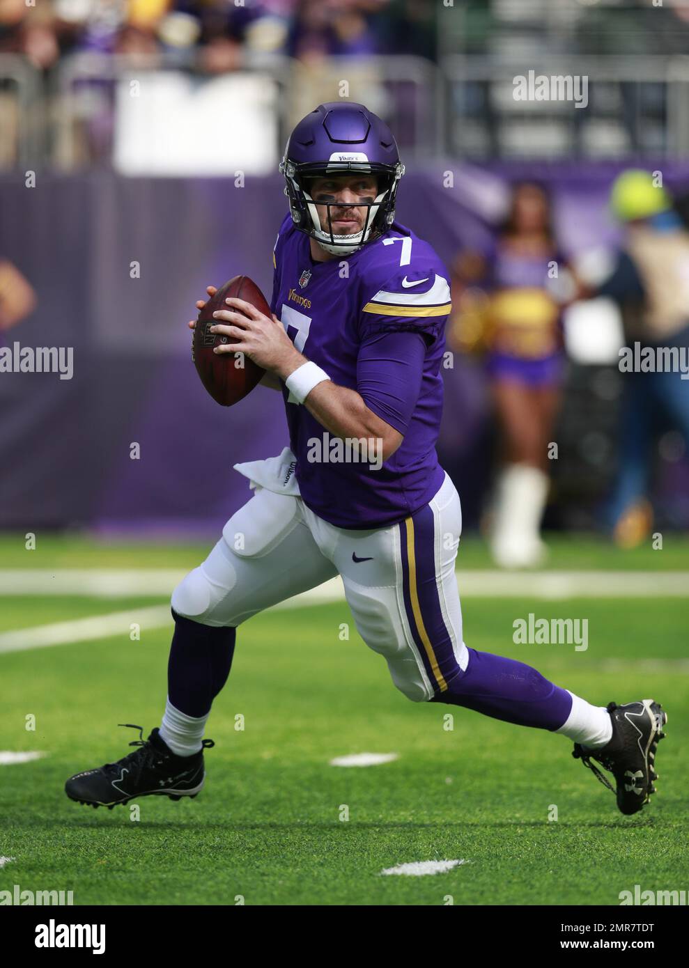 Minnesota Vikings quarterback Case Keenum (7) looks to throw a pass