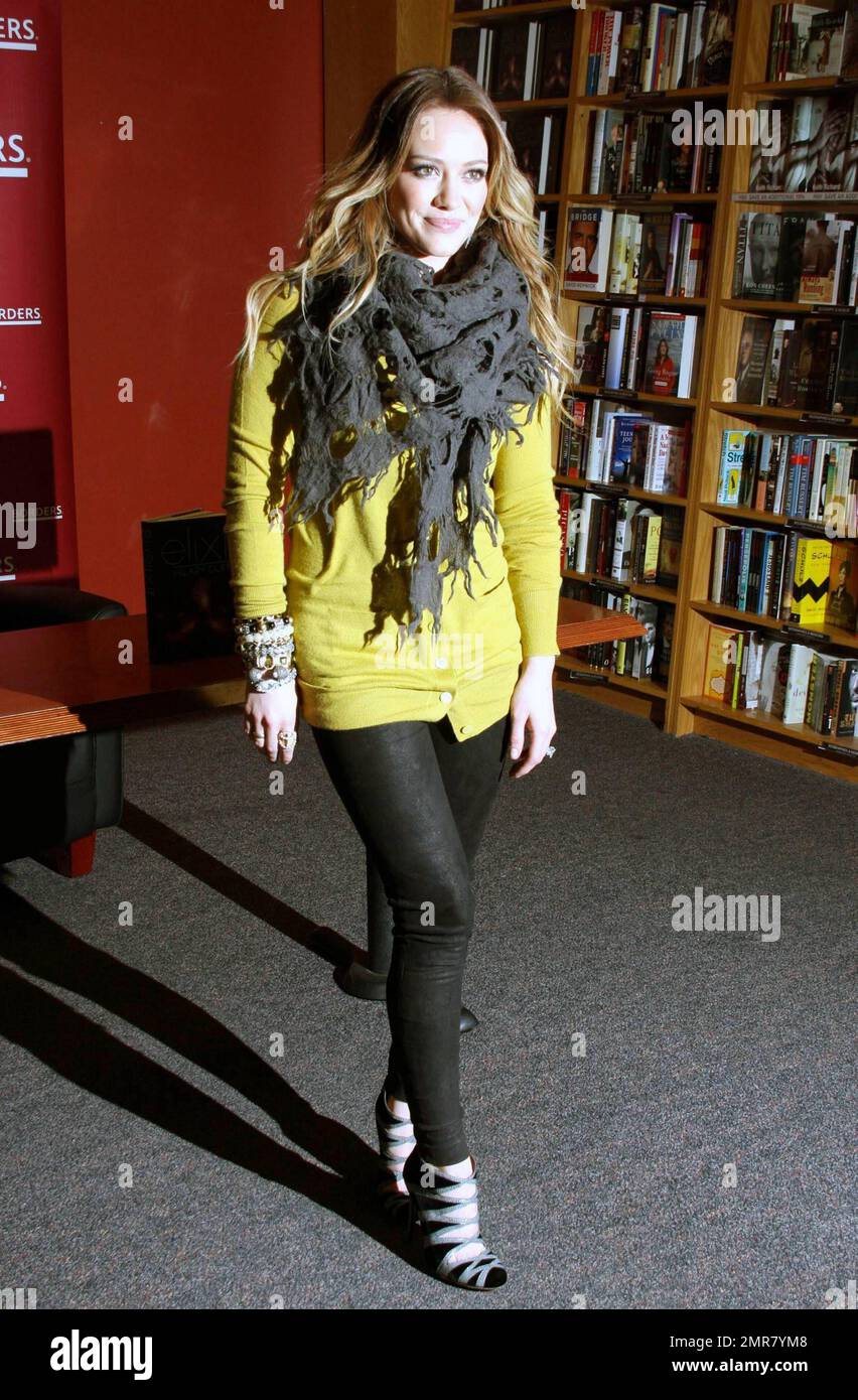 Hilary Duff signs copies of her new book "Elixir" at Borders Books in