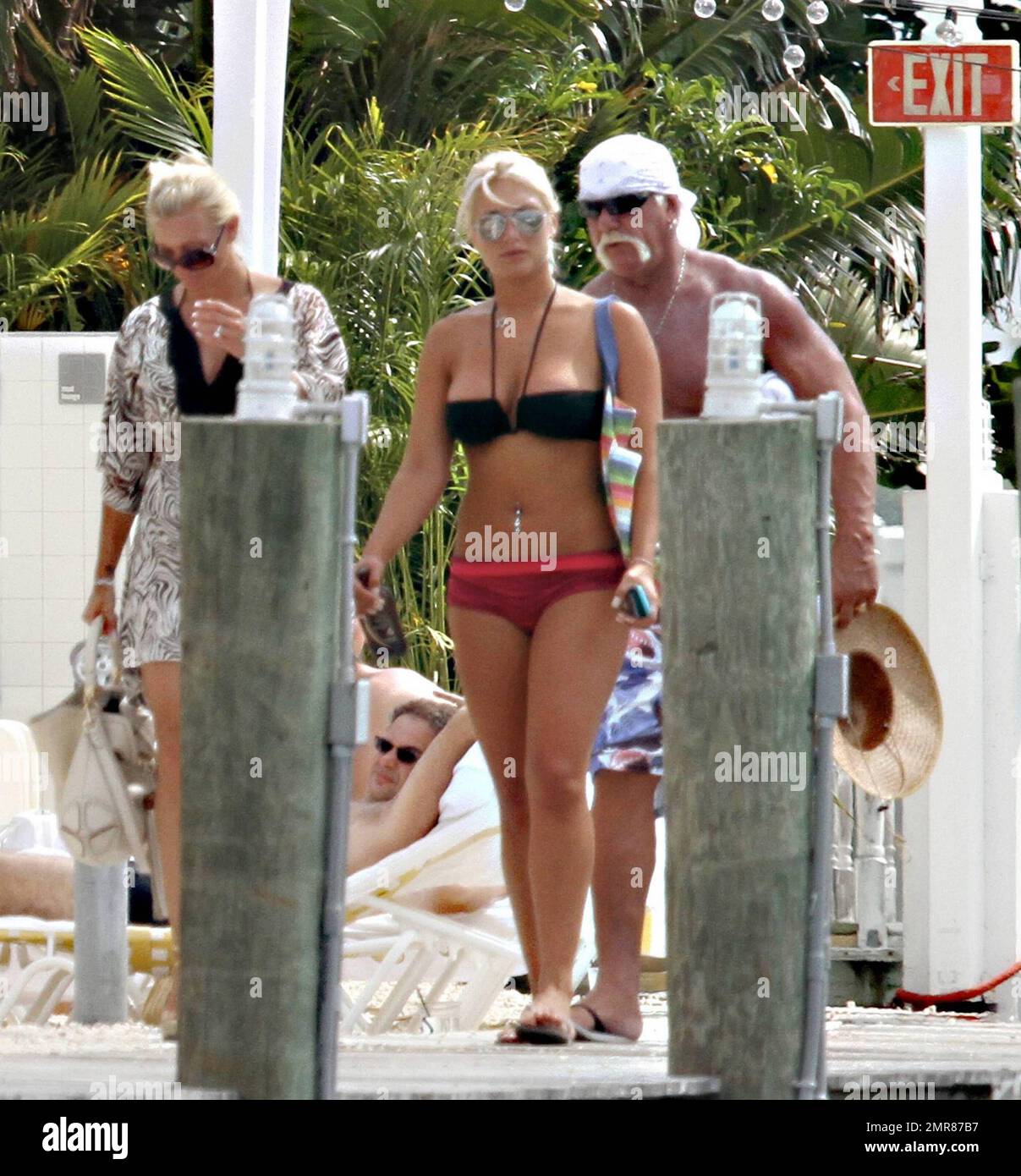 Amber-Rose-Wears-A-Tiny-Pink-Thong-Bikini-While-Jet-Skiing-In-Miami-09.jpg