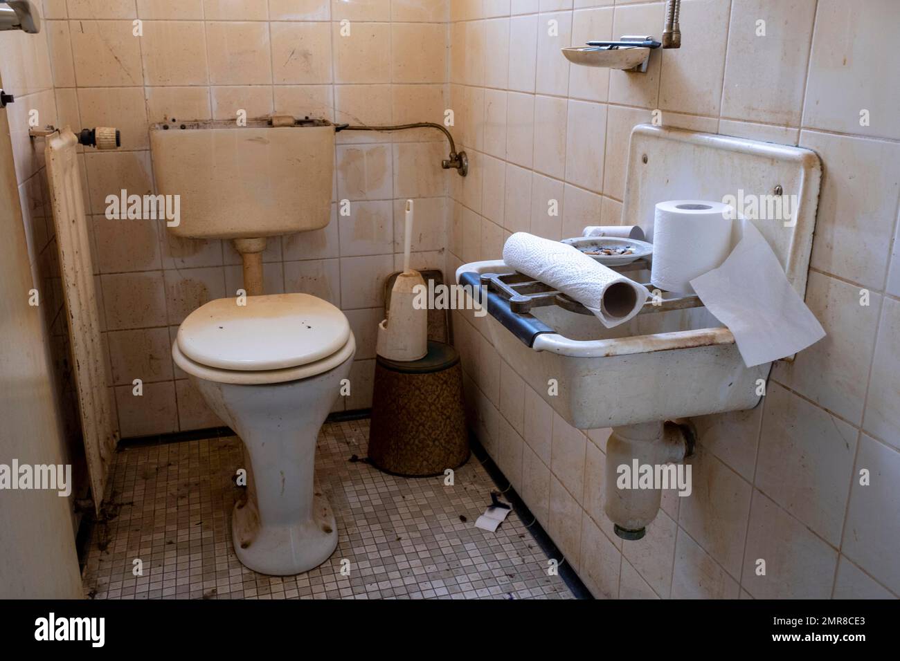 Dirty broken toilet, former Hotel Strauß, Lost Place, Bad Heilbrunn, Upper Bavaria, Bavaria, Germany, Europe Stock Photo