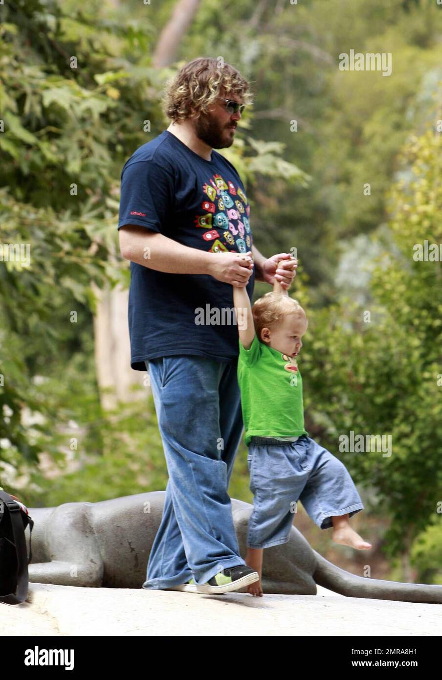 Jack Black with his son Samuel Black at Coldwater Park Los Angeles,  California - 11.10.09 Stock Photo - Alamy