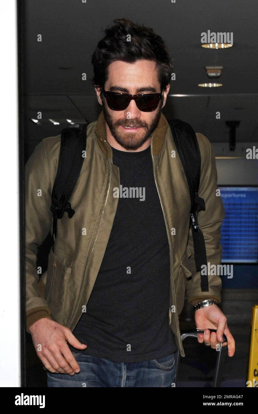 Jake gyllenhaal leather jacket best sale