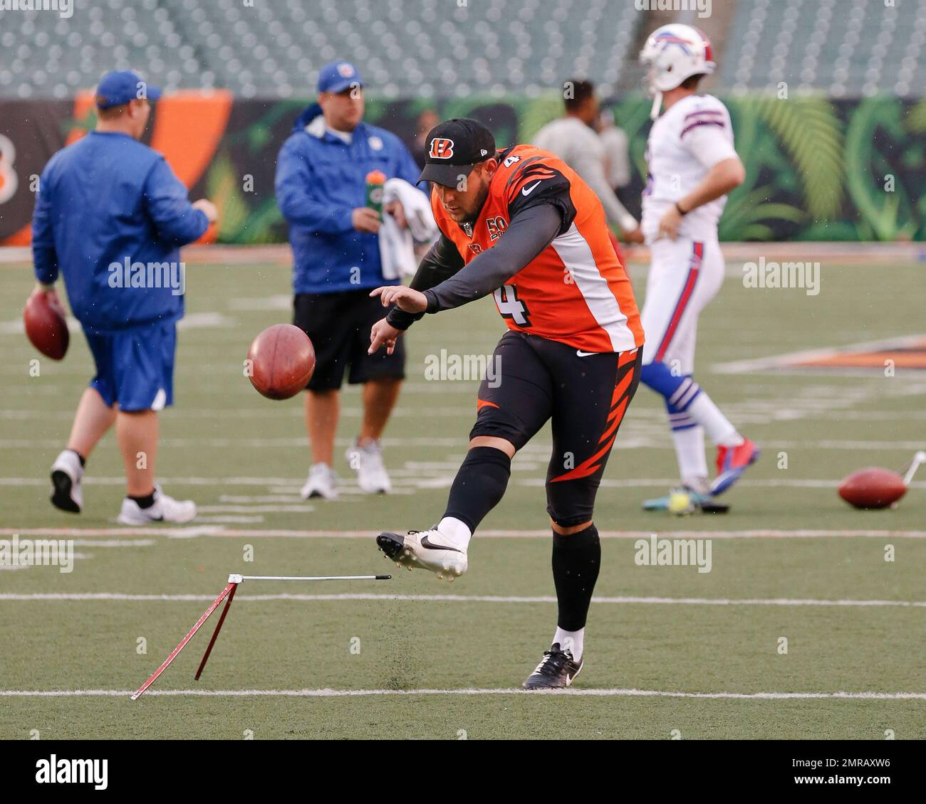 Cincinnati Bengals kicker Randy Bullock practices before an NFL