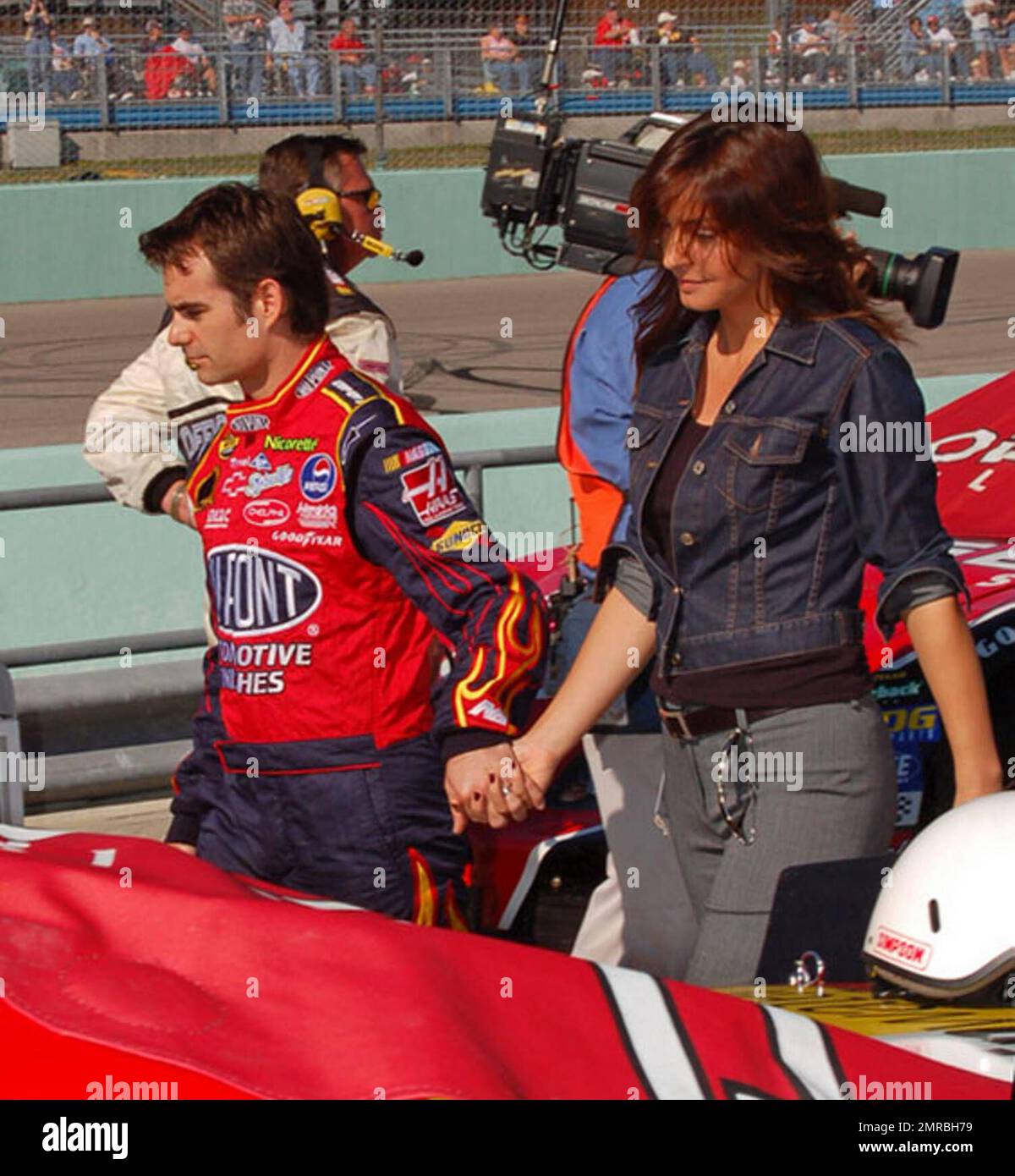 Race car driver Jeff Gordon and wife at the Ford 400 NASCAR NEXTEL Cup