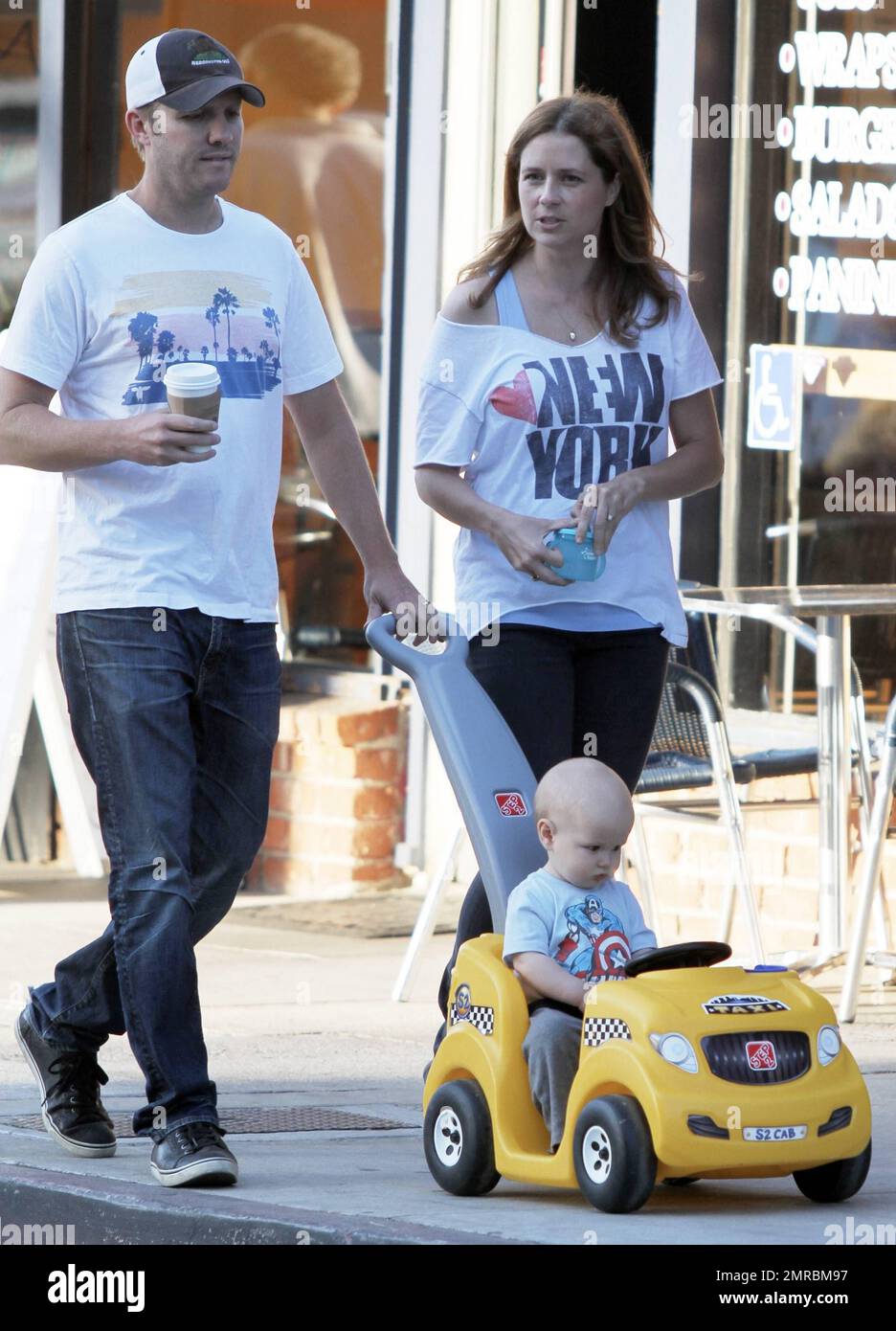 EXCLUSIVE!! 'The Office' star Jenna Fischer along with her husband Lee